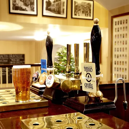 The Talbot, Malton, North Yorkshire - The Coaching Group * 맬튼