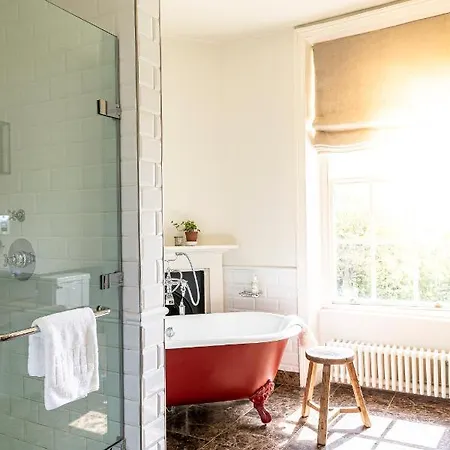 The Talbot, Malton, North Yorkshire - The Coaching Group 컨트리하우스 *